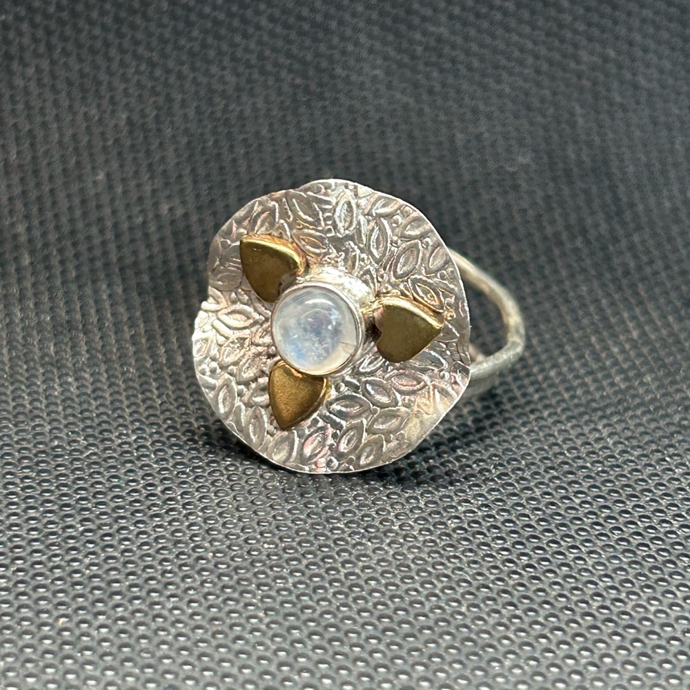 Unique Natural Moonstone Ring! Size 8 - image 3